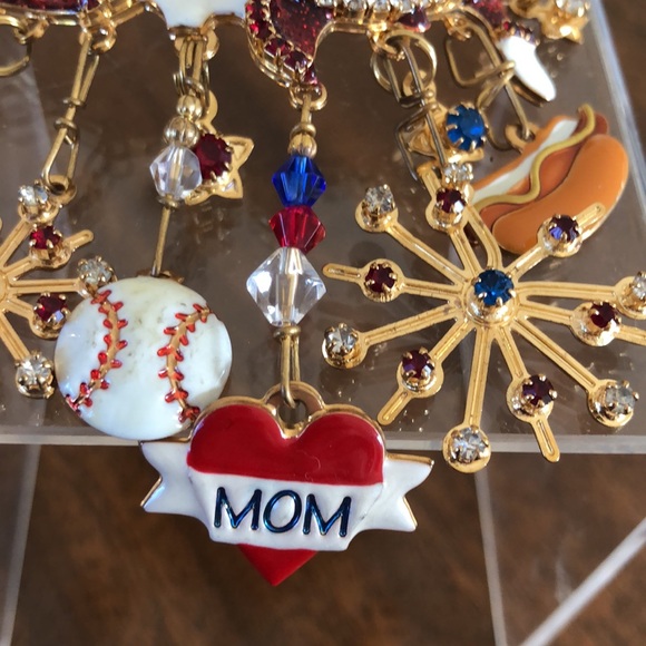 Vintage 2000 Lunch at the Ritz patriotic brooch LATR - Picture 5 of 16